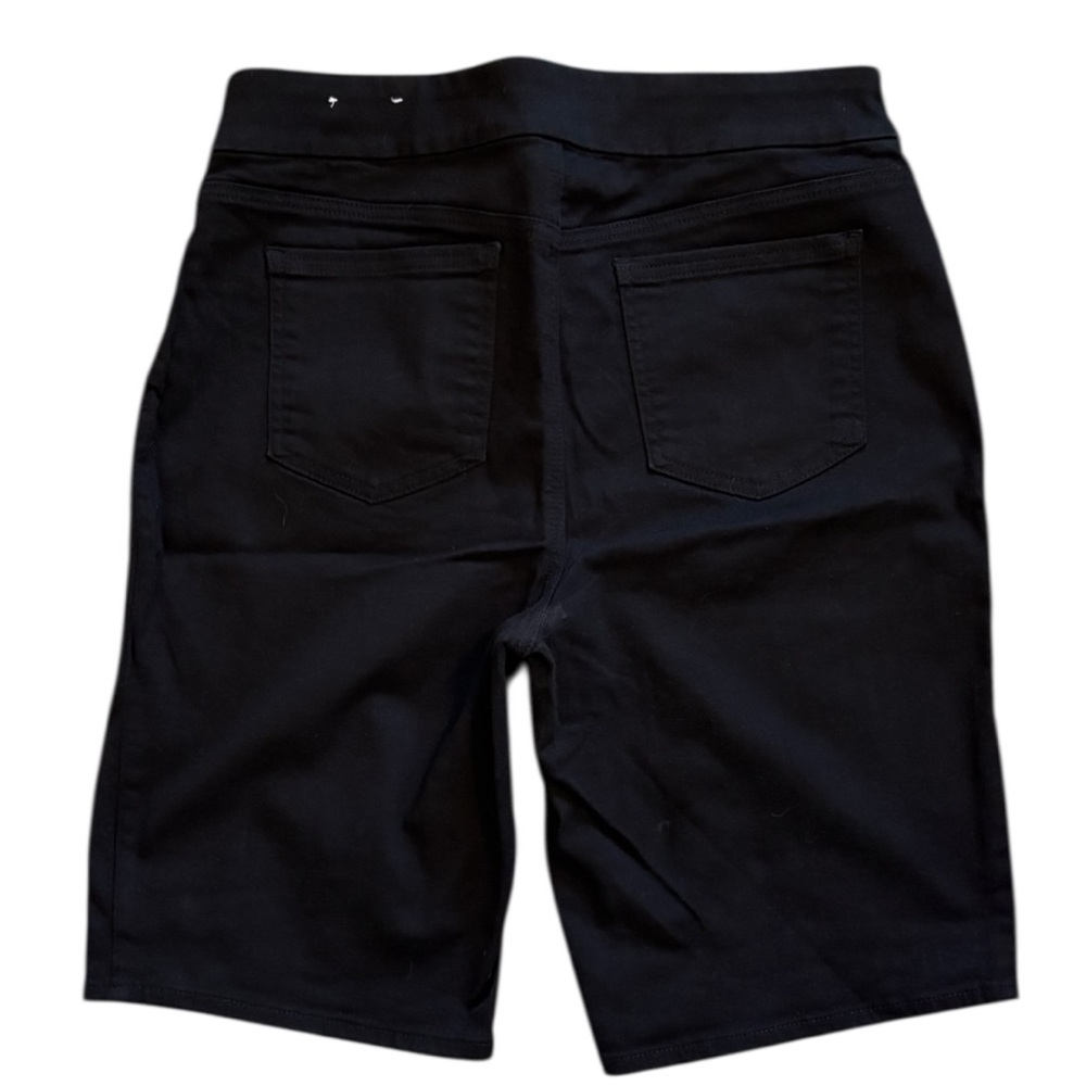 Chico’s Black Denim Pull-On Jean-Style Shorts 11″ Inseam Size 12 NWOT - Picture 3 of 5